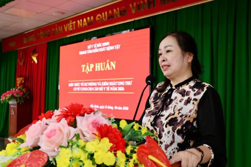 CDC Bắc Ninh tổ chức tập huấn kiến thức dự phòng và kiểm soát ung thư cổ tử cung cho cán bộ y tế